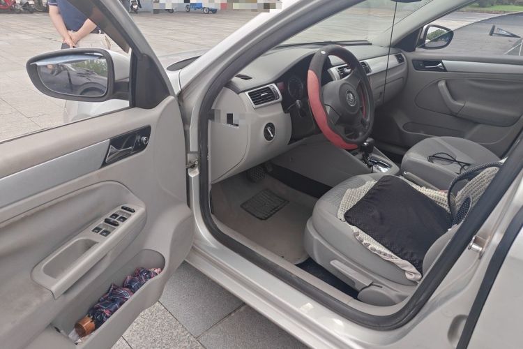 Used Volkswagen Bora 2012 1.6L Automatic Fashion Edition Driver Seat