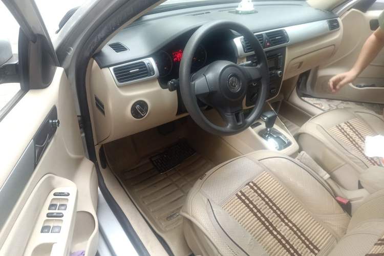 Used Volkswagen Bora 2012 1.6L Automatic Fashion Edition Driver Seat