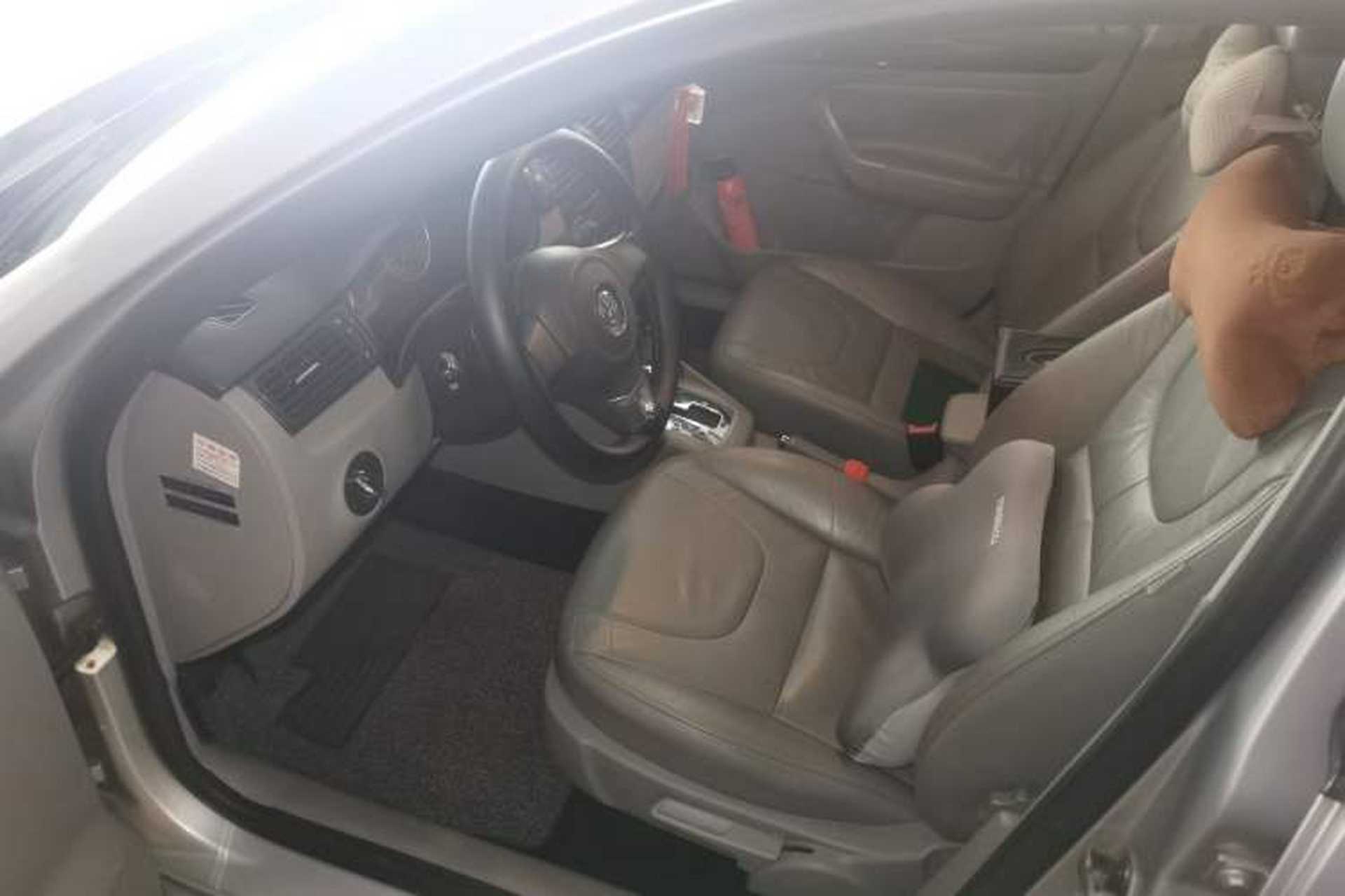 Used Volkswagen Bora 2012 1.6L Automatic Comfort Edition Driver Seat