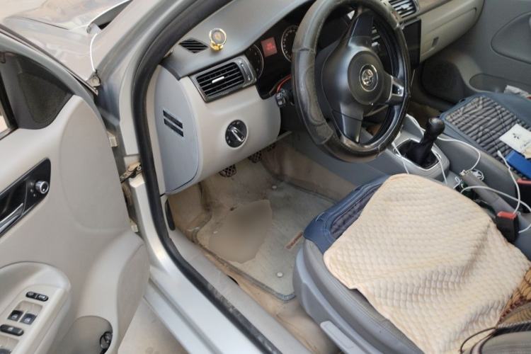 Used Volkswagen Bora 2012 1.6L Manual Comfort Model Driver Seat