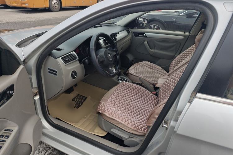 Used Volkswagen Bora 2012 1.6L Automatic Fashion Value Edition Driver Seat