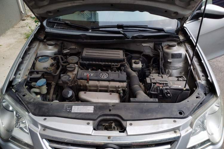 Used Volkswagen Bora 2012 1.6L Automatic Comfortable Value Edition Engine Bay