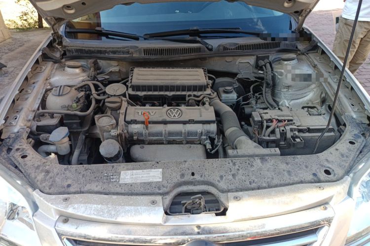 Used Volkswagen Bora 2012 1.6L Automatic Fashion Edition Engine Bay