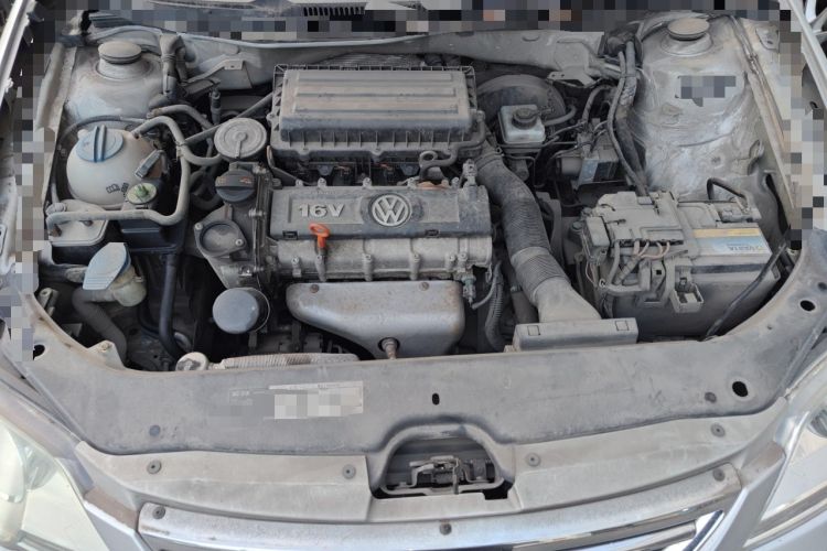 Used Volkswagen Bora 2012 1.6L Manual Fashion Edition Engine Bay