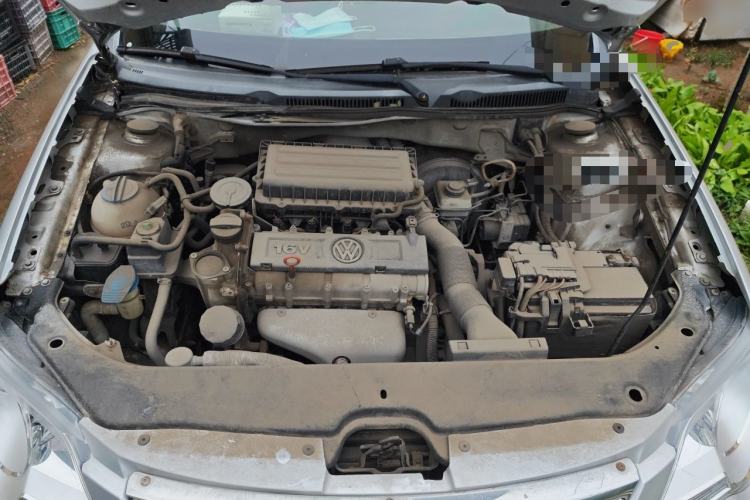 Used Volkswagen Bora 2012 1.6L Manual Fashion Edition Engine Bay
