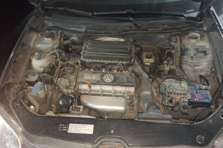 Used Volkswagen Bora 2012 1.6L Automatic Comfort Edition Engine Bay