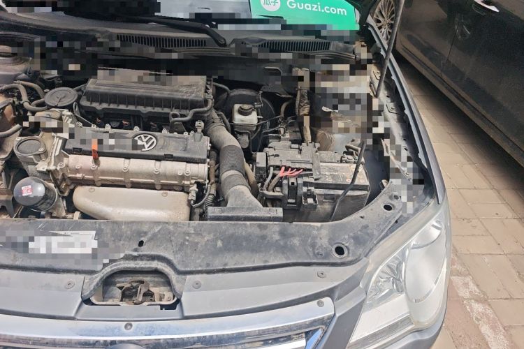 Used Volkswagen Bora 2012 1.6L Automatic Fashion Edition Engine Bay Left
