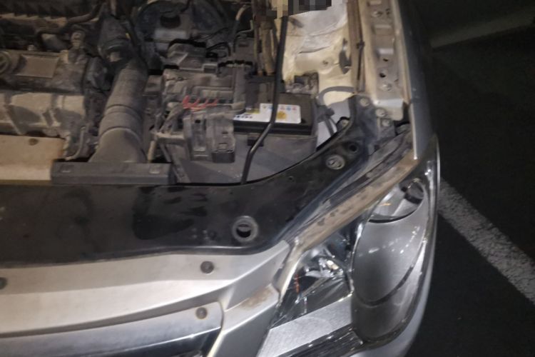 Used Volkswagen Bora 2012 1.6L Manual Comfort Model Engine Bay Left