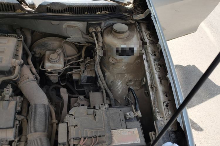 Used Volkswagen Bora 2012 1.6L Manual Comfort Value Edition Engine Bay Left