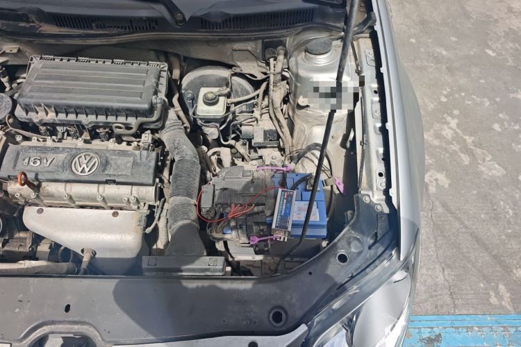 Used Volkswagen Bora 2012 1.6L Manual Fashion Edition Engine Bay Left