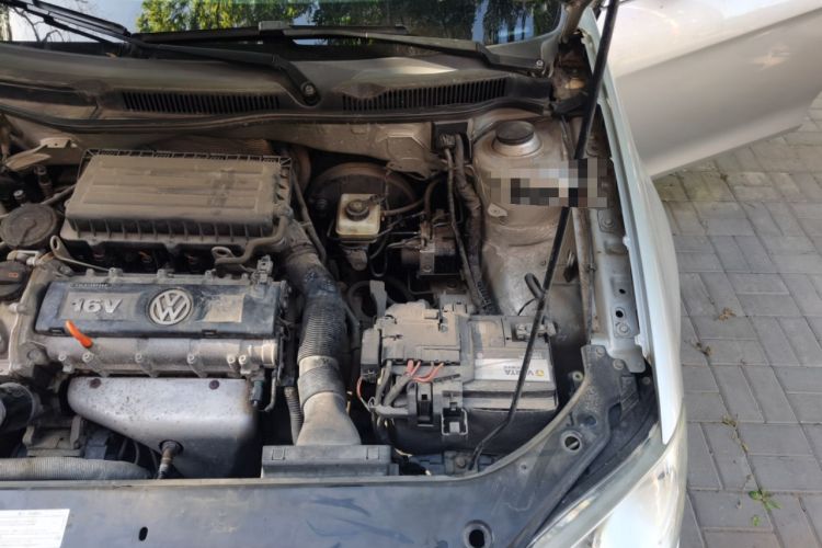 Used Volkswagen Bora 2012 1.6L Manual Fashion Edition Engine Bay Left