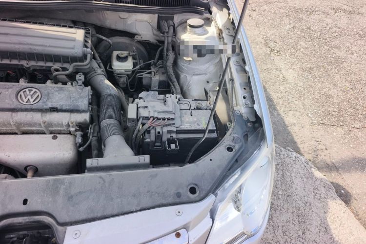 Used Volkswagen Bora 2012 1.6L Automatic Comfortable Value Edition Engine Bay Left