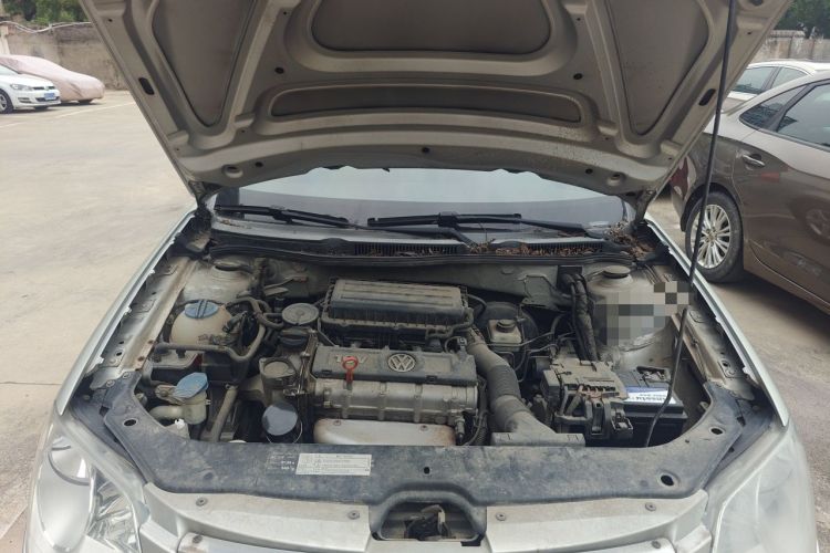 Used Volkswagen Bora 2012 1.6L Automatic Fashion Edition Engine Bay