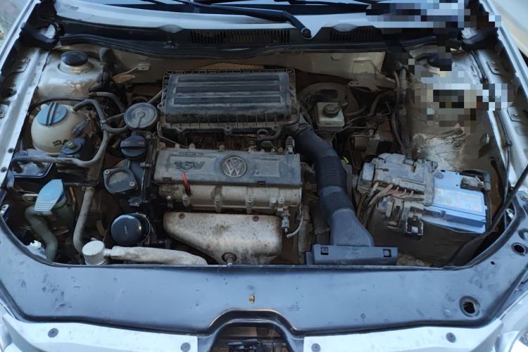 Used Volkswagen Bora 2012 1.6L Manual Fashion Edition Engine Bay