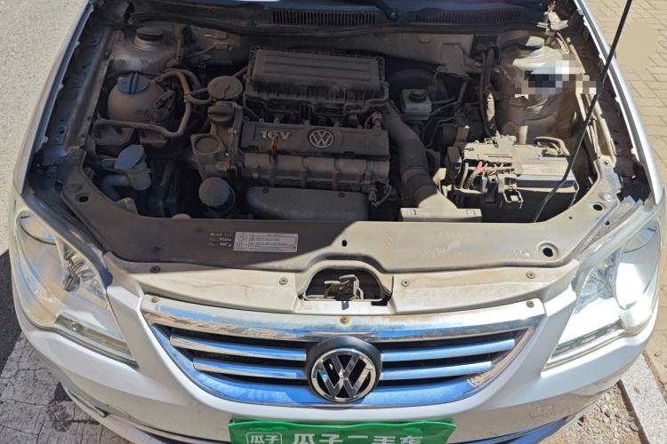 Used Volkswagen Bora 2012 1.6L Manual Fashion Edition Engine Bay