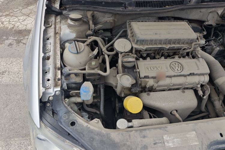 Used Volkswagen Bora 2012 1.6L Automatic Fashion Value Edition Engine Bay Right