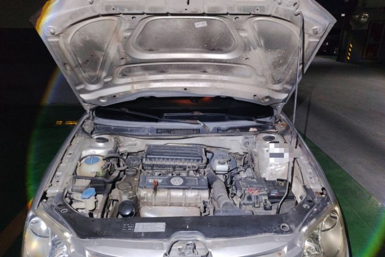 Used Volkswagen Bora 2012 1.6L Automatic Fashion Edition Engine Bay