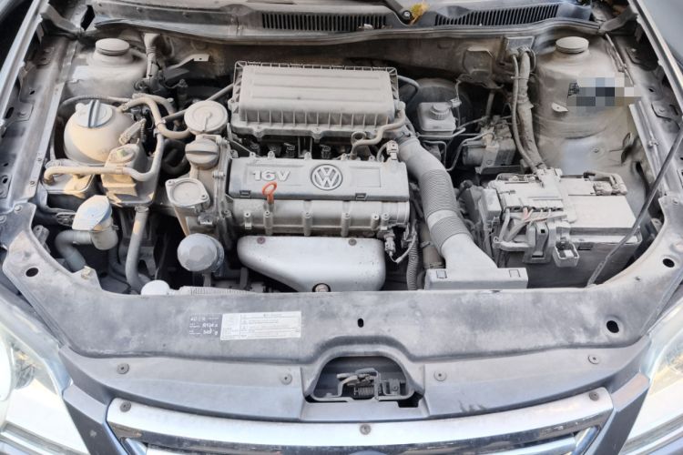 Used Volkswagen Bora 2012 1.6L Automatic Fashion Edition Engine Bay