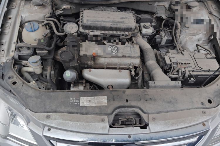 Used Volkswagen Bora 2012 1.6L Automatic Fashion Edition Engine Bay