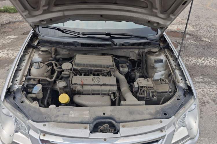 Used Volkswagen Bora 2012 1.6L Automatic Fashion Value Edition Engine Bay
