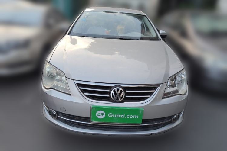 Used Volkswagen Bora 2012 1.6L Manual Fashion Edition Front