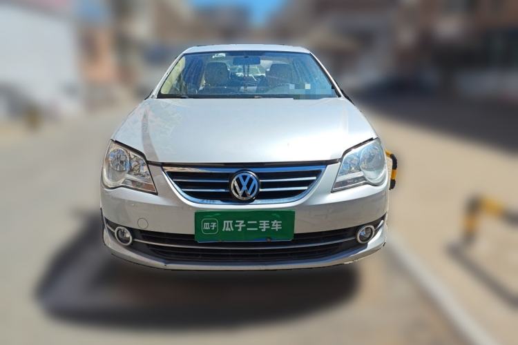 Used Volkswagen Bora 2012 1.6L Manual Fashion Edition Front