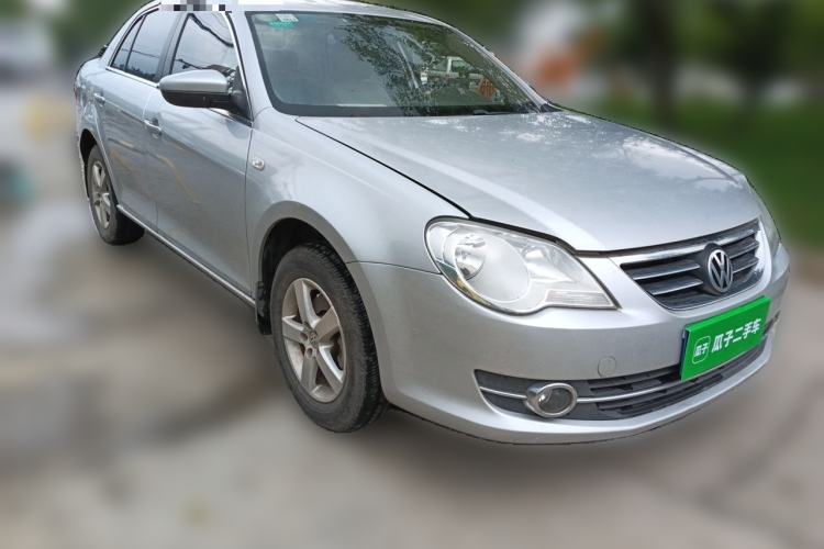 Used Volkswagen Bora 2012 1.6L Automatic Fashion Edition Front Right 45 Deg