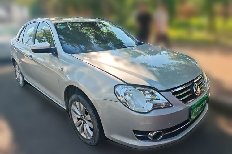 Used Volkswagen Bora 2012 1.4T Automatic Luxury Version Front Right 45 Deg