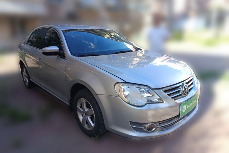 Used Volkswagen Bora 2012 1.6L Automatic Fashion Edition Front Right 45 Deg