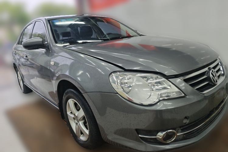 Used Volkswagen Bora 2012 1.6L Automatic Fashion Edition Front Right 45 Deg