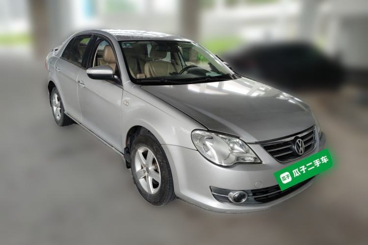 Used Volkswagen Bora 2012 1.6L Automatic Fashion Edition Front Right 45 Deg