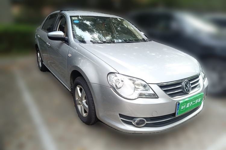 Used Volkswagen Bora 2012 1.6L Automatic Fashion Edition Front Right 45 Deg