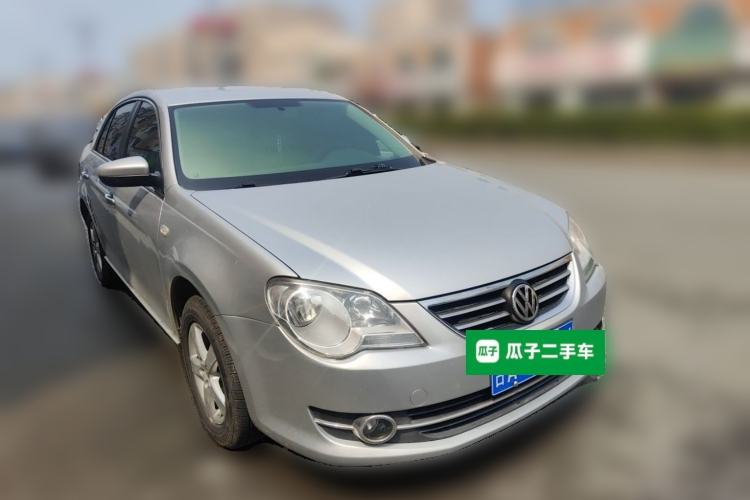 Used Volkswagen Bora 2012 1.6L Manual Fashion Edition Front Right 45 Deg