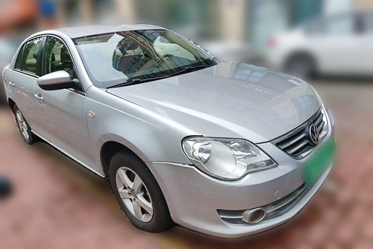 Used Volkswagen Bora 2012 1.6L Automatic Fashion Edition Front Right 45 Deg