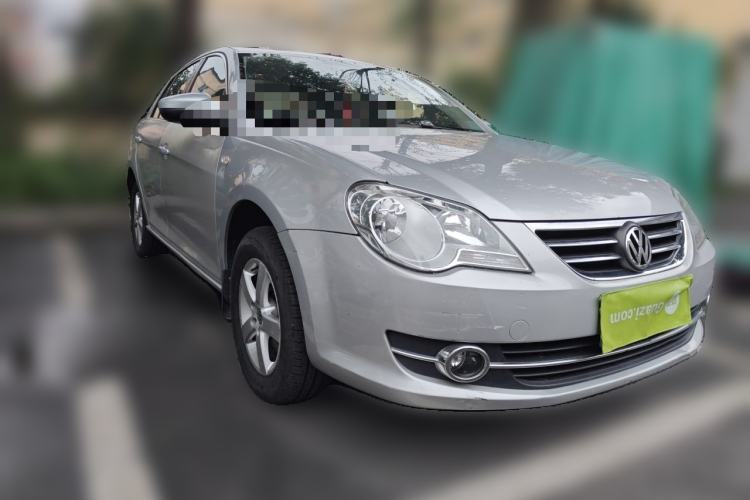 Used Volkswagen Bora 2012 1.6L Automatic Fashion Edition Front Right 45 Deg