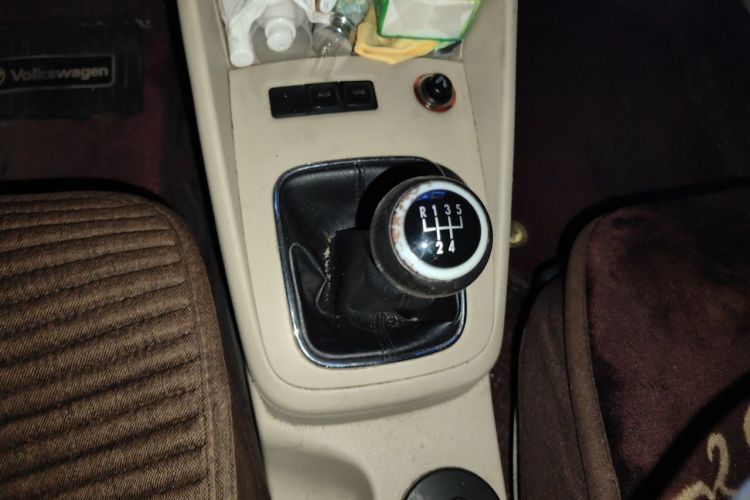 Used Volkswagen Bora 2012 1.6L Manual Stylish & Great Value Edition Gear Lever