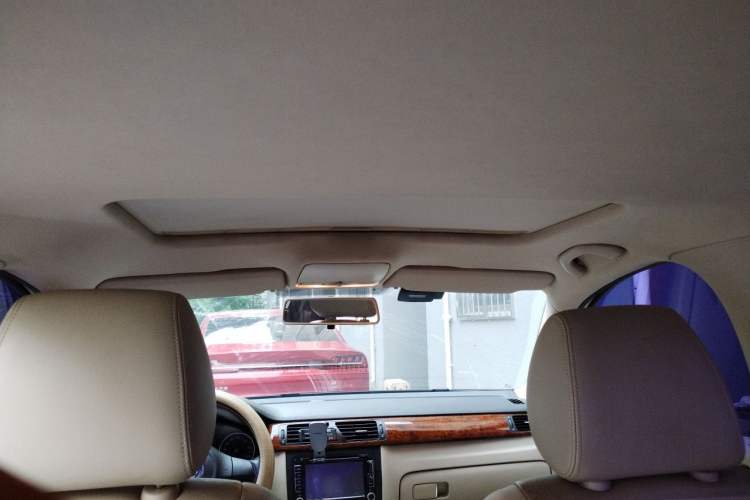 Used Volkswagen Bora 2012 1.6L Automatic Comfortable Value Edition Headliner