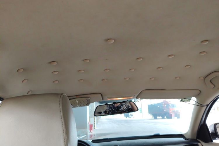 Used Volkswagen Bora 2012 1.6L Automatic Fashion Edition Headliner