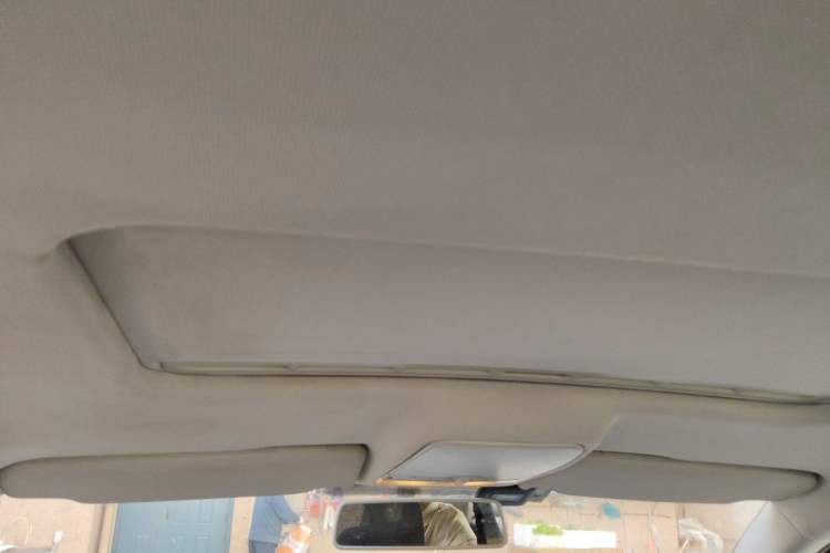 Used Volkswagen Bora 2012 1.6L Manual Comfort Model Headliner