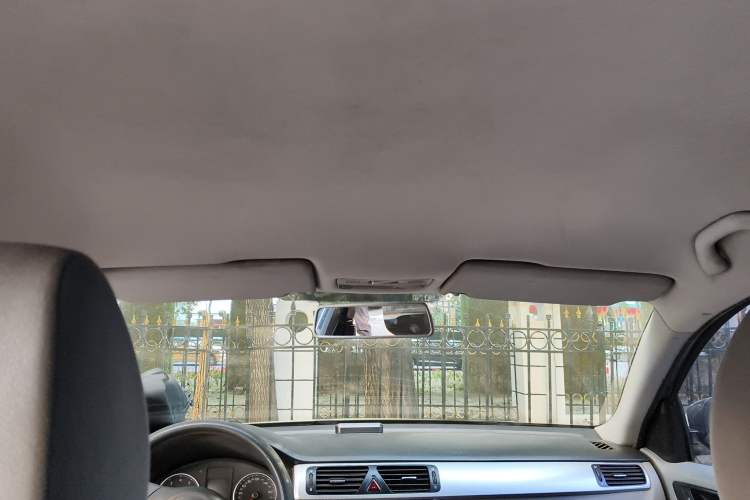 Used Volkswagen Bora 2012 1.6L Automatic Fashion Edition Headliner