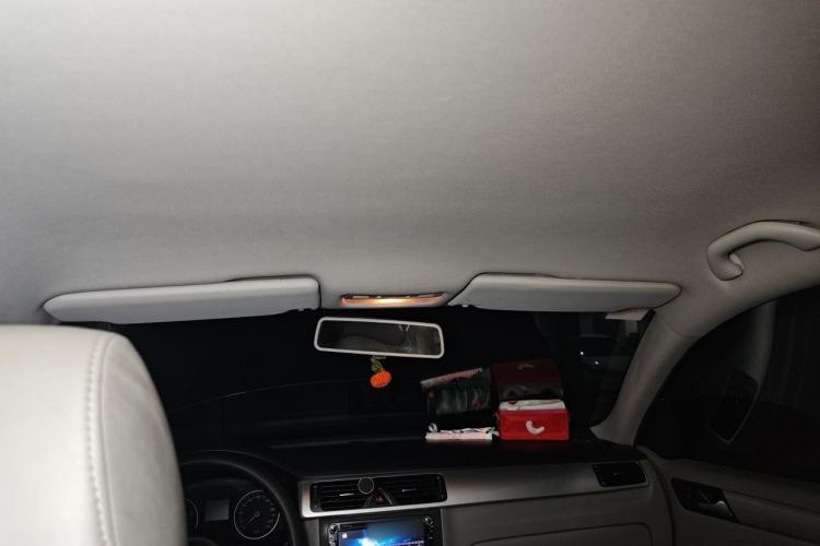 Used Volkswagen Bora 2012 1.6L Automatic Fashion Edition Headliner