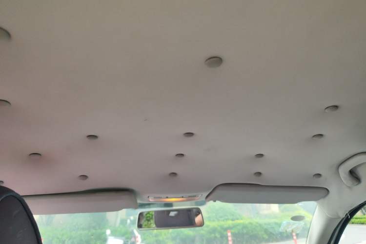 Used Volkswagen Bora 2012 1.6L Automatic Fashion Edition Headliner
