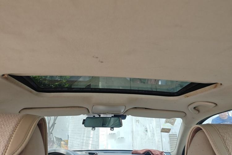 Used Volkswagen Bora 2012 1.6L Automatic Fashion Value Edition Headliner