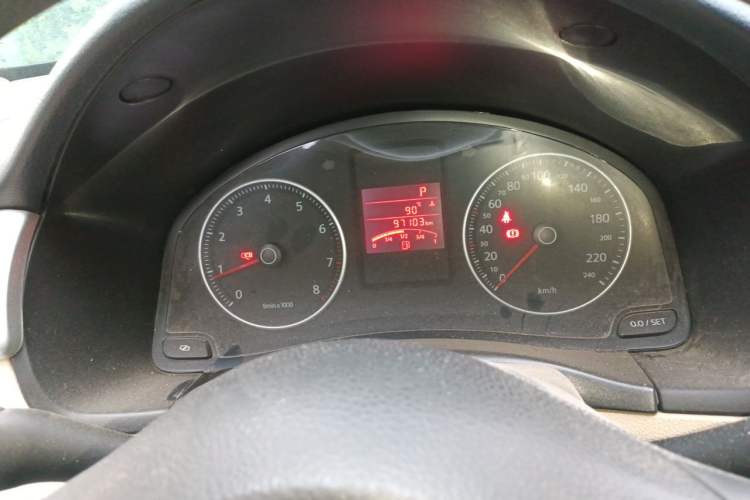 Used Volkswagen Bora 2012 1.6L Automatic Fashion Edition Instrument Cluster