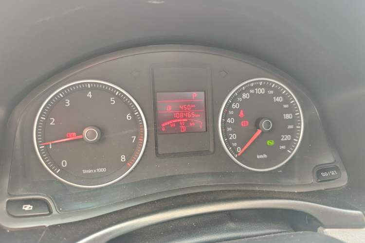 Used Volkswagen Bora 2012 1.6L Automatic Fashion Edition Instrument Cluster