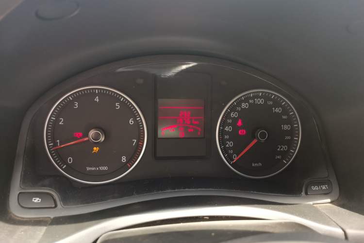 Used Volkswagen Bora 2012 1.6L Manual Comfort Value Edition Instrument Cluster