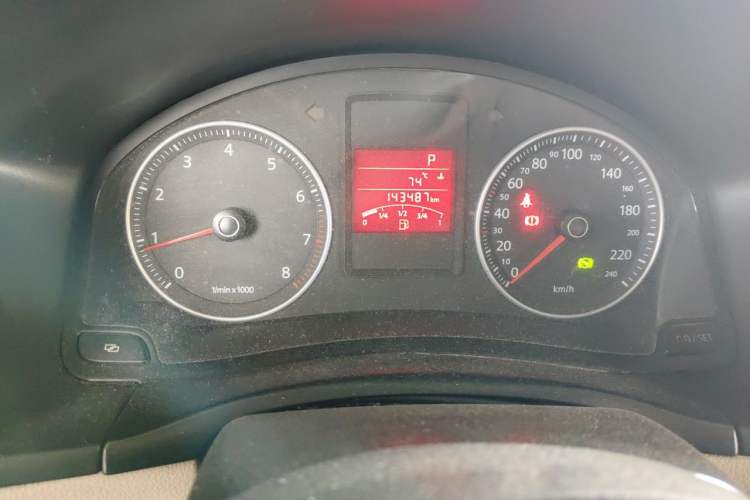 Used Volkswagen Bora 2012 1.6L Automatic Fashion Edition Instrument Cluster