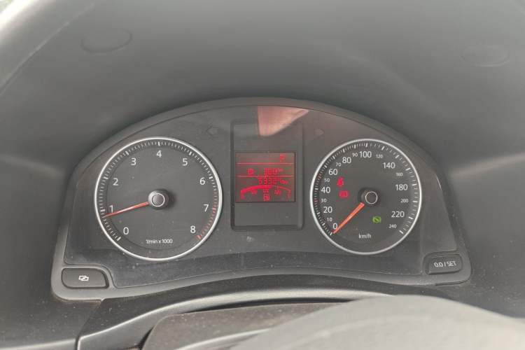 Used Volkswagen Bora 2012 1.6L Automatic Fashion Edition Instrument Cluster