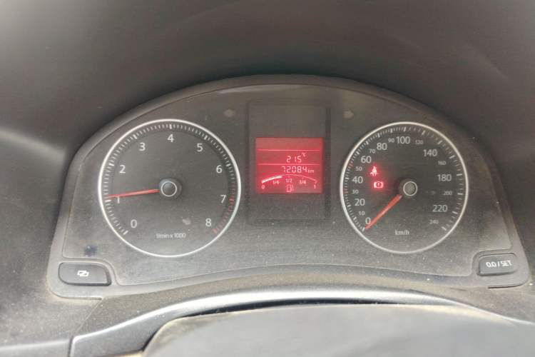 Used Volkswagen Bora 2012 1.6L Manual Fashion Edition Instrument Cluster