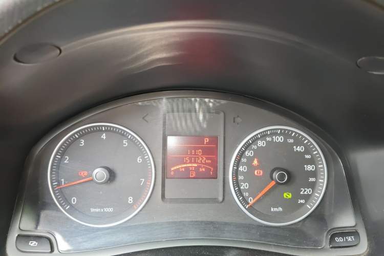 Used Volkswagen Bora 2012 1.6L Automatic Fashion Edition Instrument Cluster